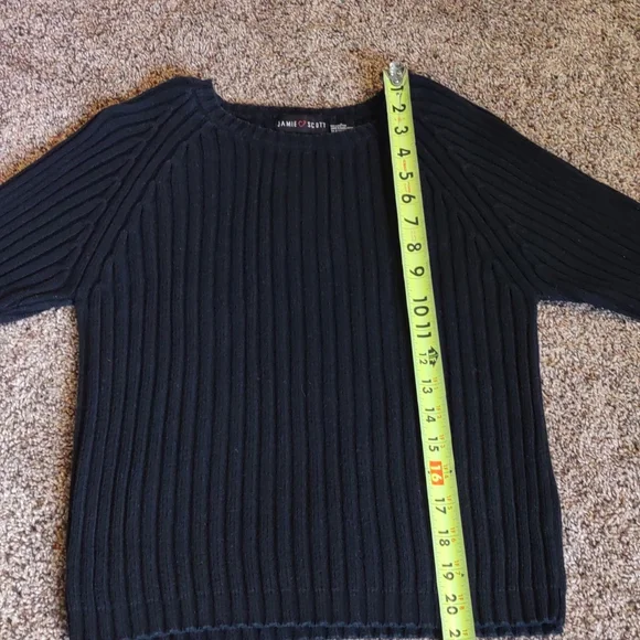 Jamie Scott Ribbed Sweater - Picture 9 of 11